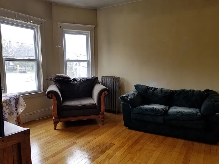 14 Warner St #2 — Photo 1