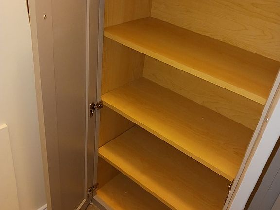 4th image of 1913 W Potomac Ave #1