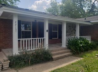 2215 Lawrence Rd, Kemah, TX 77565