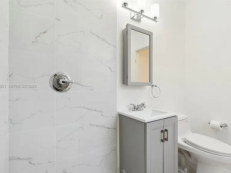 221 Antiquera Ave #8 — Photo 20