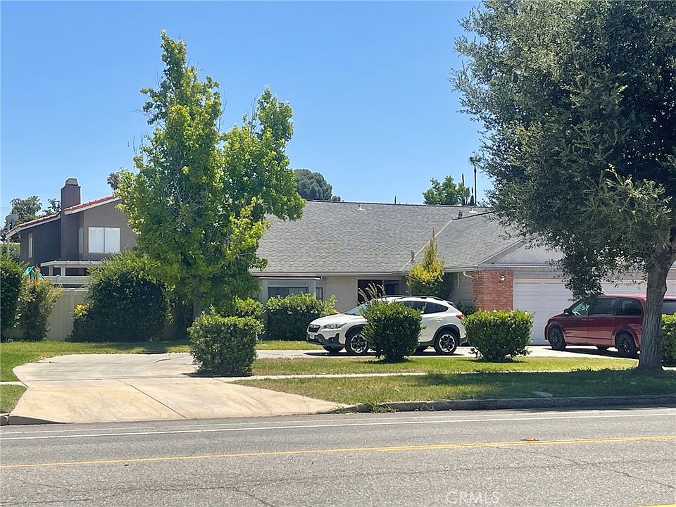 1st image of 1229 W Olive Ave