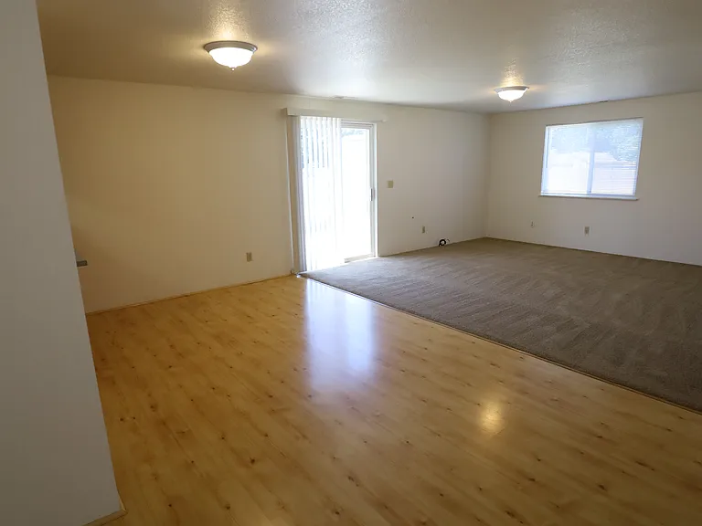724 Living2_07032023