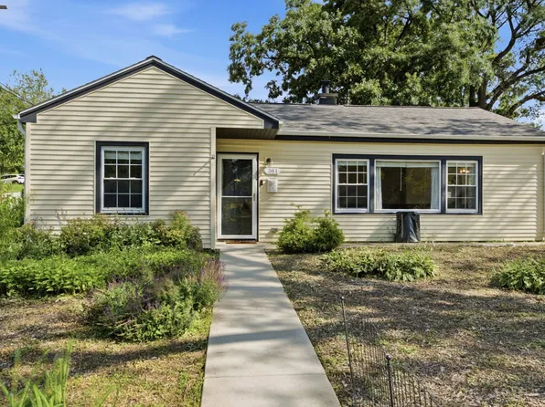 301 Sheldon Ave, Downers Grove, IL 60515