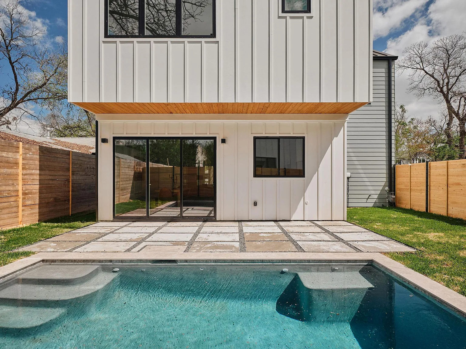 3019 Garwood St — Photo 3