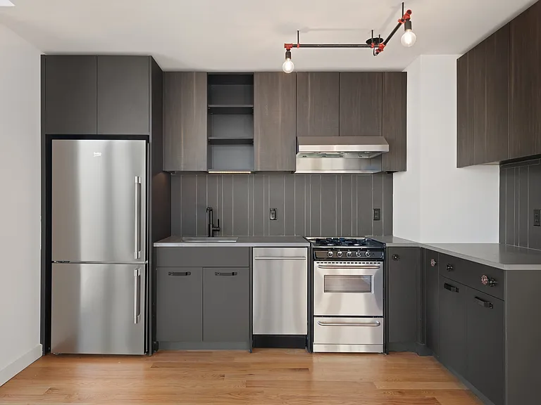 54 Noll St #660 — Photo 4