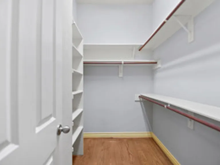 5954 Kansas St — Photo 15