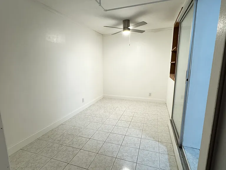 2439 Wilson St #2 — Photo 2