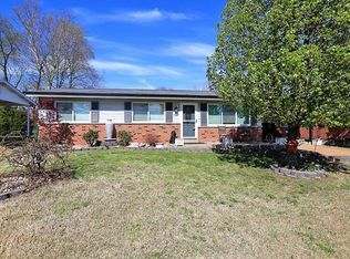727 Mary Jo Ln, Hazelwood, MO