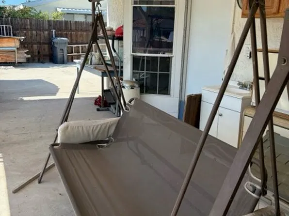 1748 Wilton St, Simi Valley, CA 93065
