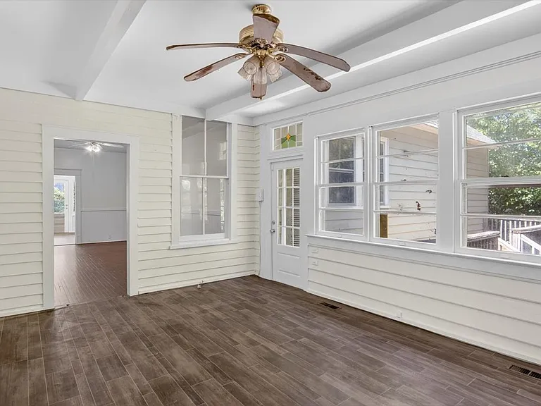 114 Forest Ave — Photo 13