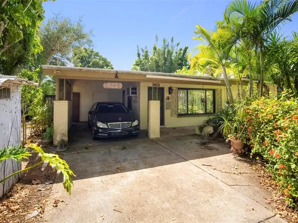 2742 S East Ave, Sarasota, FL 34239