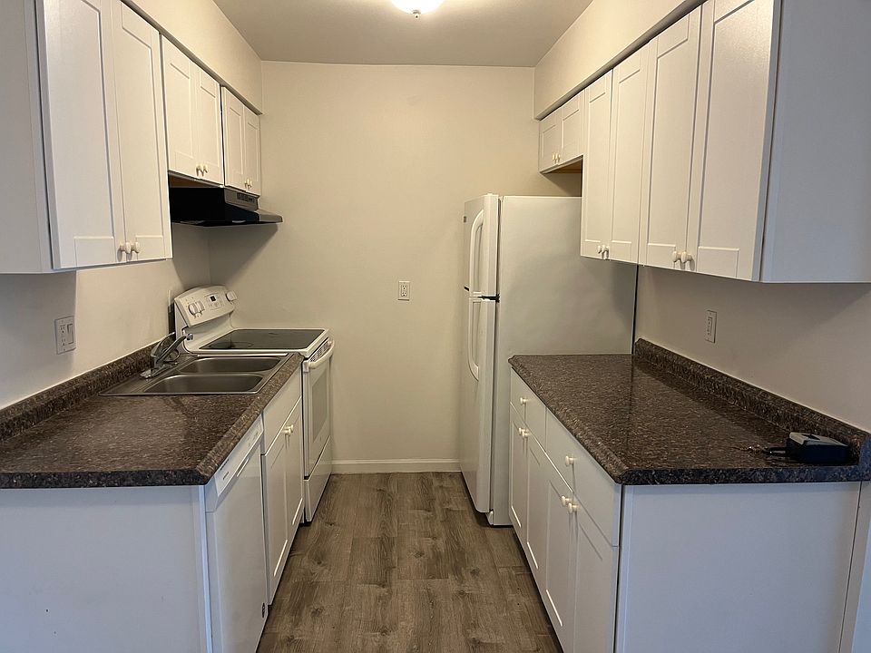 1st image of 31805 Kelly Rd APT 19