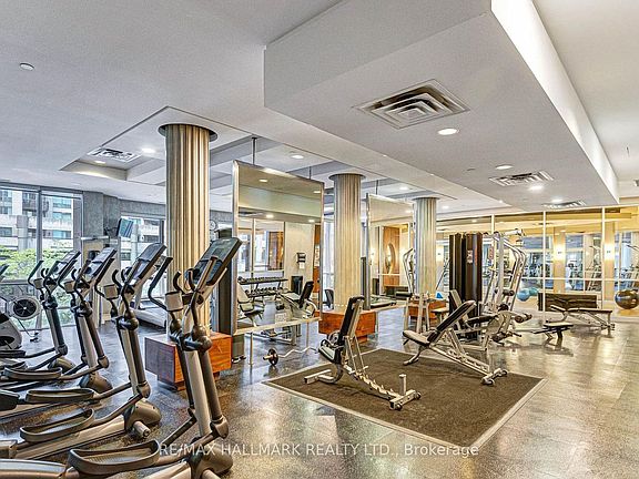 3rd image of 763 Bay St #2109