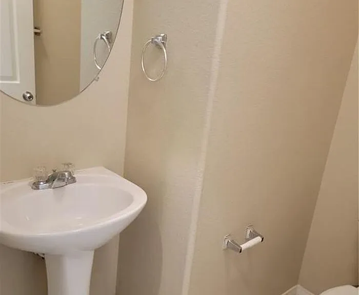 8412 Lucero Ave — Photo 11