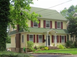 29 Central Pl, Caldwell, NJ 07006