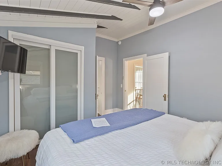 700 N McKinley Ave — Photo 20