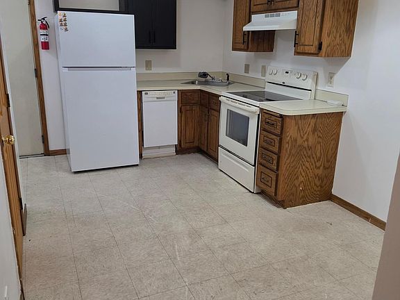 3rd image of 9310-12 Ryan Pl