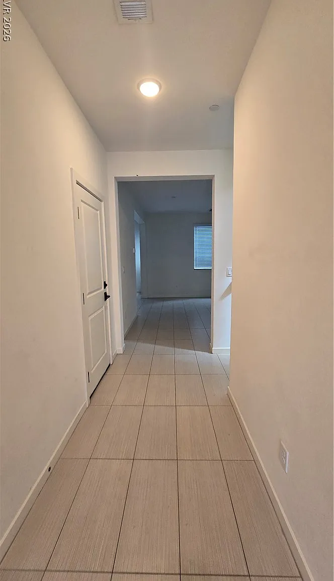 3 bed, 3.0 bath, 1985 sqft, $2,950 — Photo 3