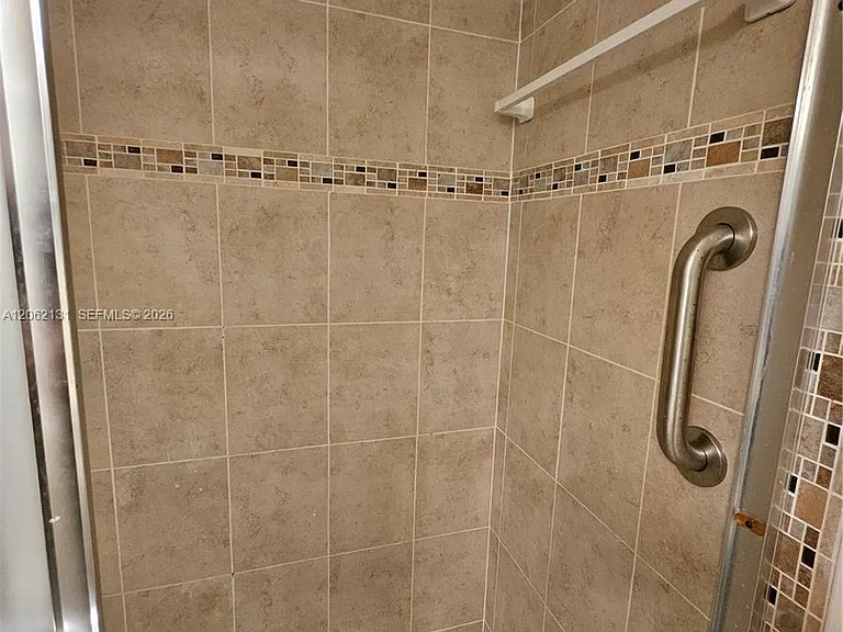 559 Mansfield N #559 — Photo 14