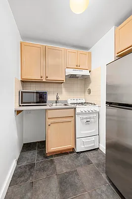 Sold by Compass | media 6