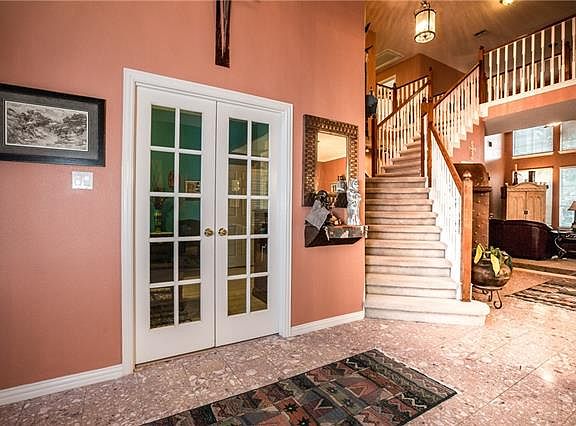 5th image of 11017 New Orleans Dr