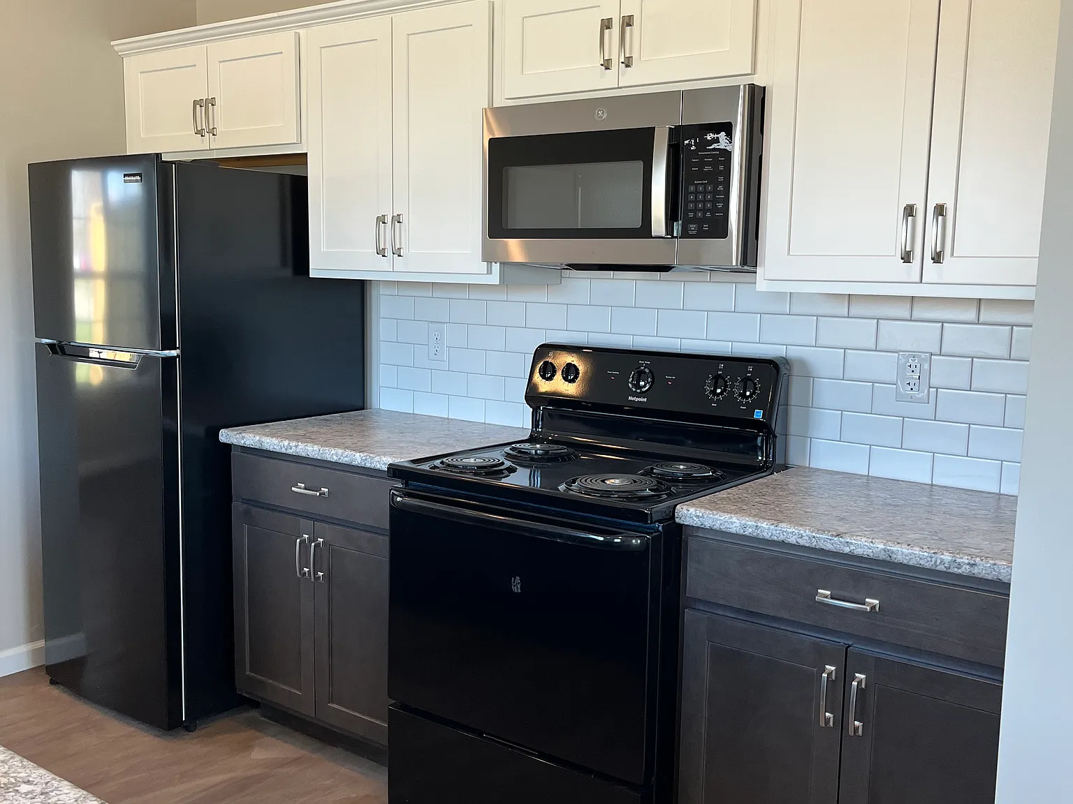 2 bed, 1.5 bath, 1260 sqft, $1,550 — Photo 4