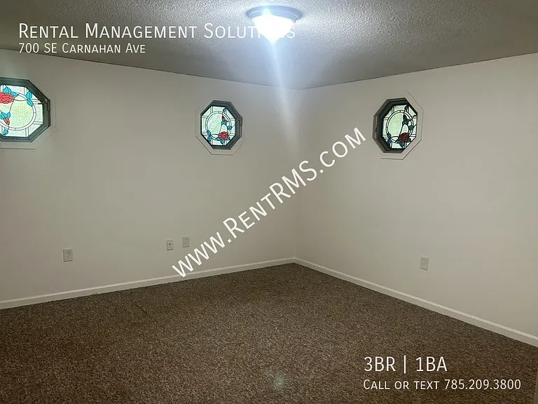 700 SE Carnahan Ave — Photo 5