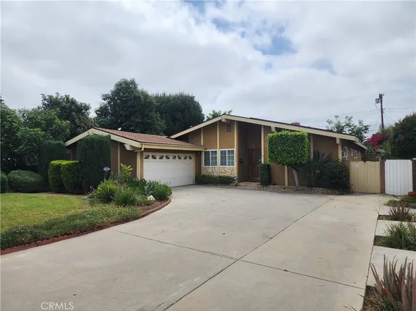 16332 Calahan St, North Hills, CA 91343