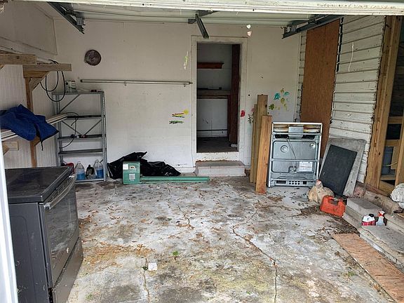 5th image of 720 Lee Dr