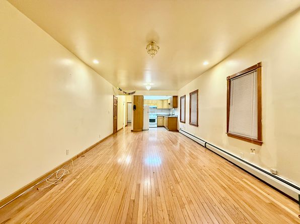 (undisclosed Address)