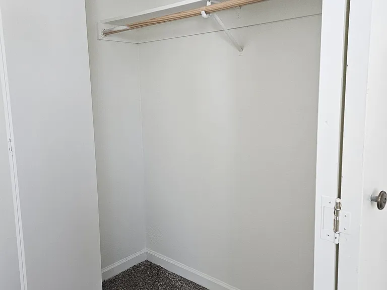 127 Villa Ct #6 — Photo 9