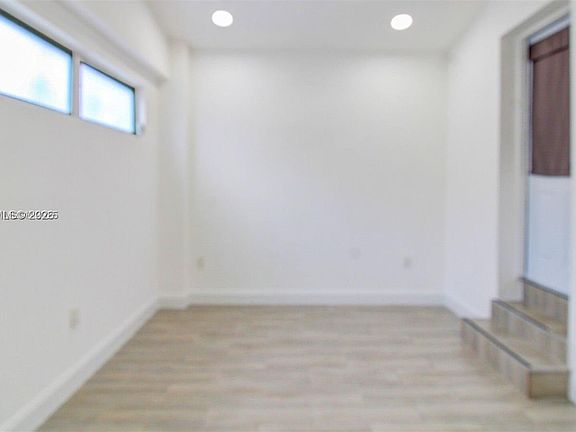 5th image of 6110 SW 37th St