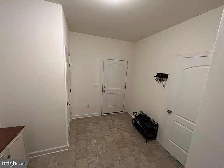 287 Hightide Dr — Photo 3