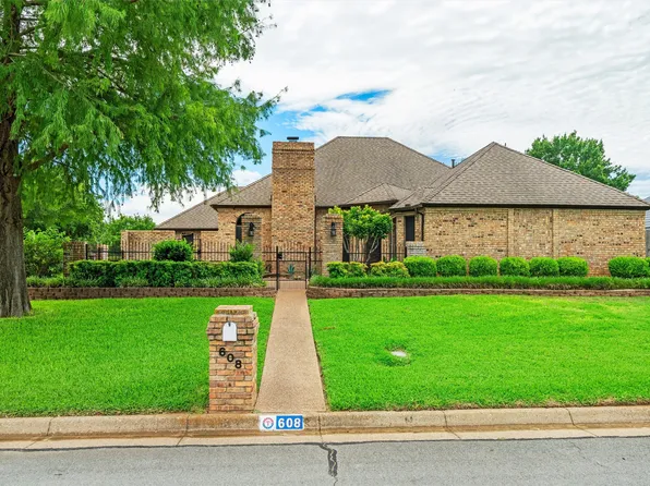 608 Gunnison Dr, Arlington, TX 76006