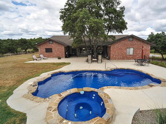 2nd image of 2932 Highland Breeze