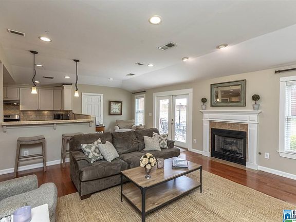 4th image of 2537 Yorkmont Dr