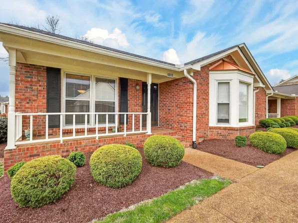 2143 River Chase Dr, Murfreesboro, TN 37128