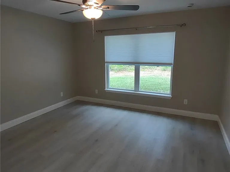 7708 N Paris Dr — Photo 17