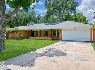 1643 Crestdale Dr, Houston, TX 77080