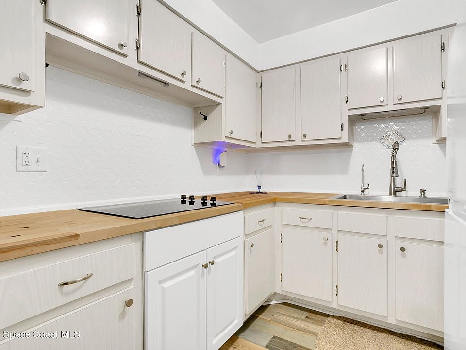 1st image of 160 Bounty St #A1-101