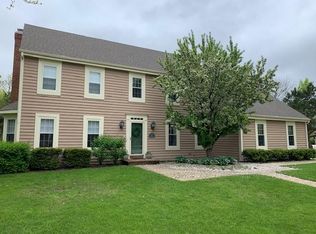 W68N410 Evergreen Blvd, Cedarburg, WI 53012