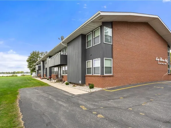 1001 Bay Shore Drive Drive #1-16, Oshkosh, WI 54901
