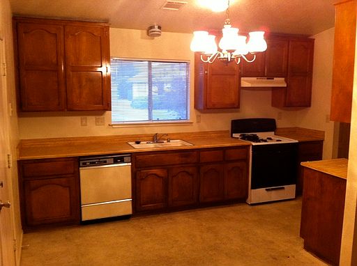 2nd image of 15902 Chehalis Ct APT B