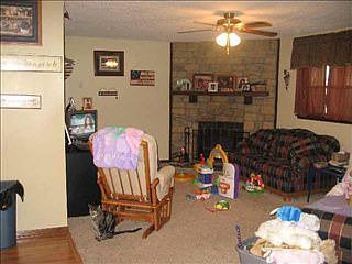4th image of 716 E Stadium Dr