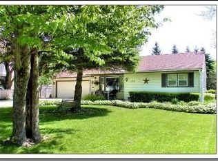 124 N Rosedale Ave, Aurora, IL 60506