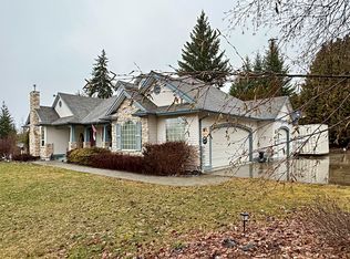 3267 Roncastle Rd, Columbia Shuswap, BC V0E 1H1