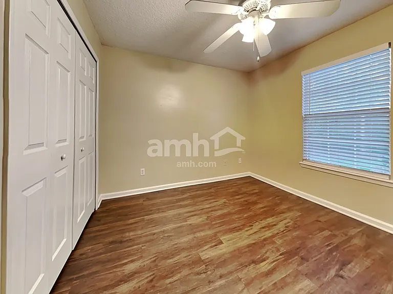 7829 Invermere Blvd — Photo 16