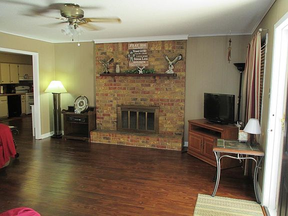 5th image of 203 Palm Dr
