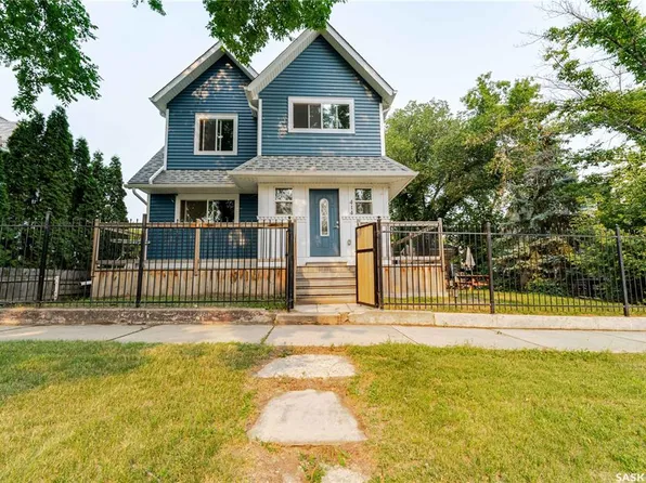 414 Main STREET S, Moose Jaw, SK S6H 5S9