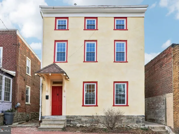 15 W Durham St, Philadelphia, PA 19119